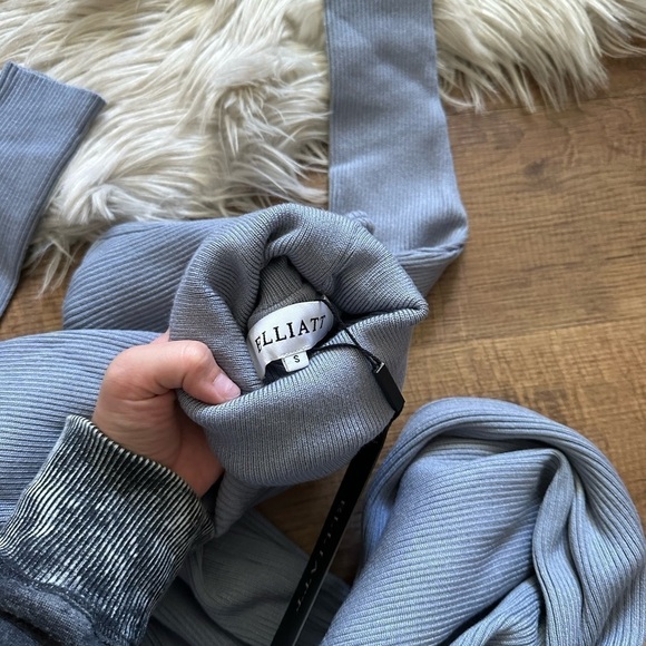 ELLIATT Victoria Knit Dress - Picture 4 of 5